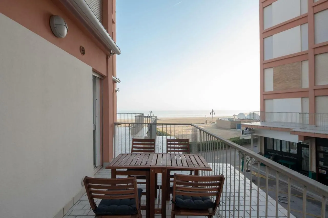 Immobiliare Jvl - Shopping Center Apartment Lido di Jesolo
