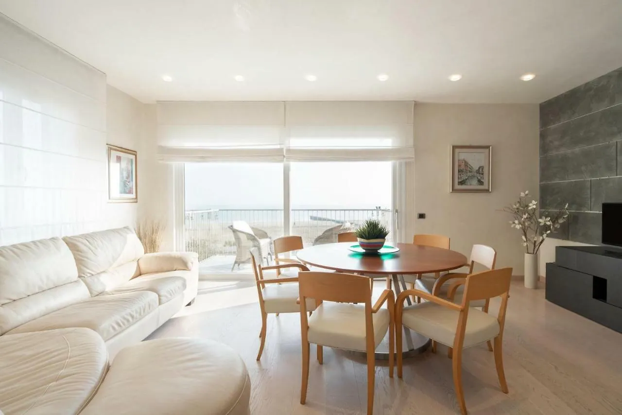Immobiliare Jvl - Shopping Center Apartment Lido di Jesolo 0*,  Italy